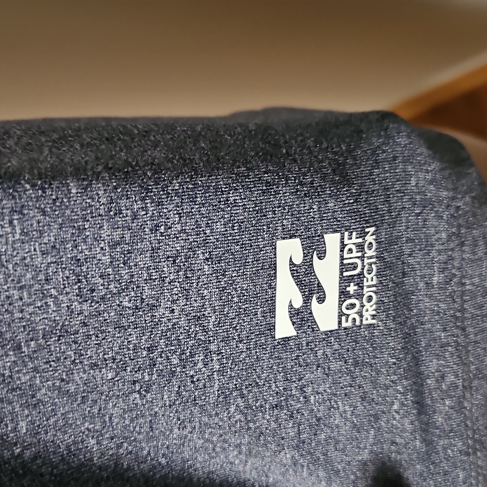 Billabong Water Shirt - Picture 5 of 7